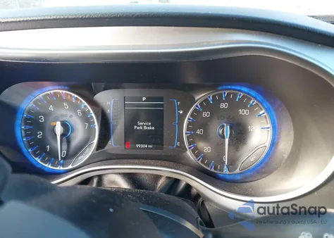 2019 Chrysler Pacifica Touring Plus z USA, uszkodzony, nr VIN 2C4RC1FG0KR583610